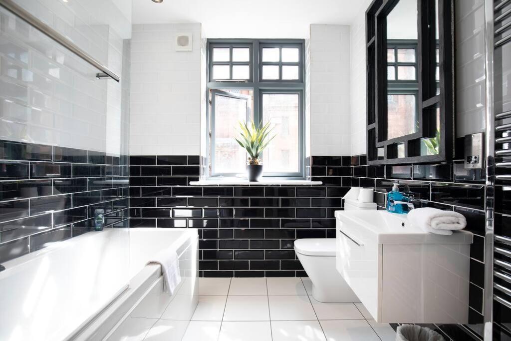 Central Townhouse With Roof Terrace Manchester Exteriér fotografie